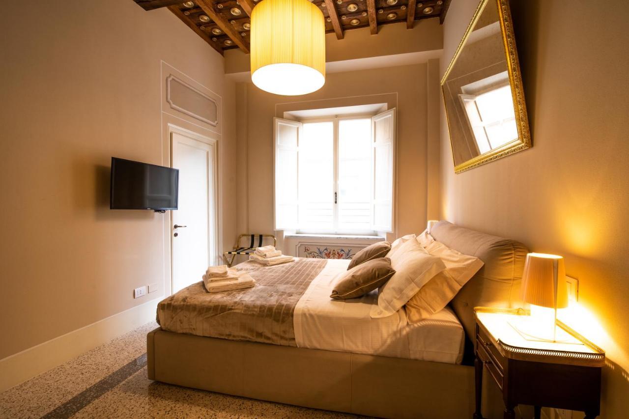Noble Floor Luxury Apartments Lucques Extérieur photo
