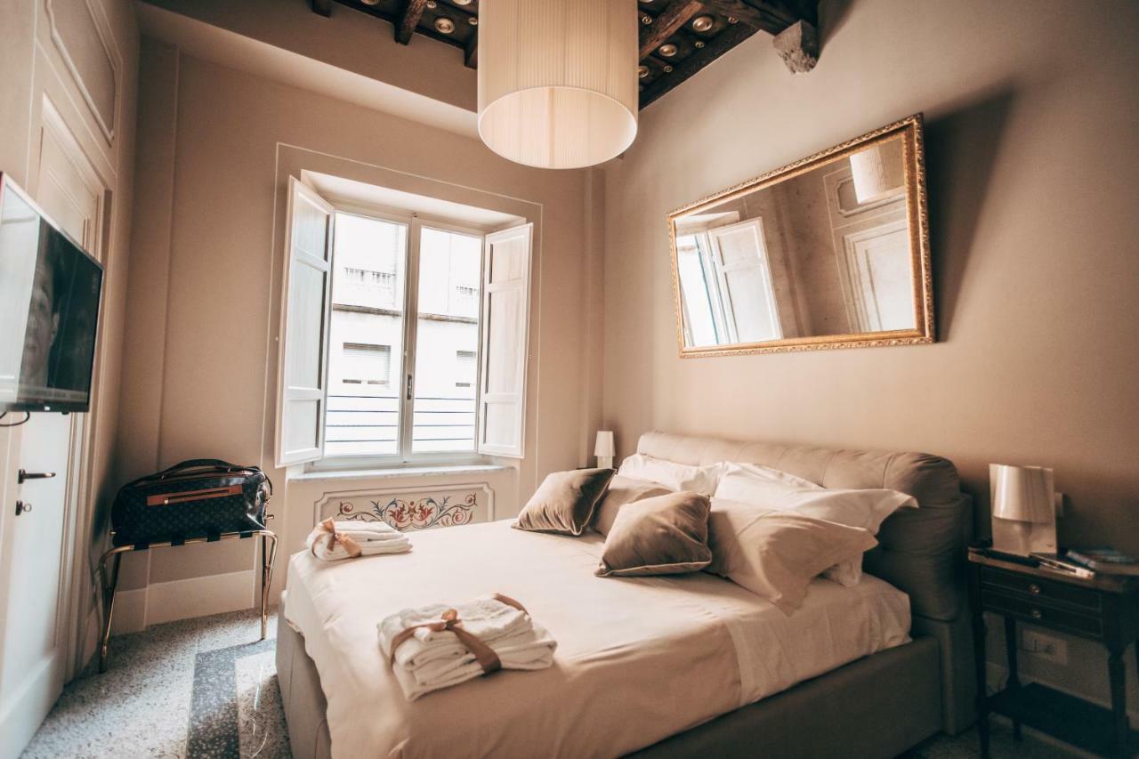 Noble Floor Luxury Apartments Lucques Extérieur photo